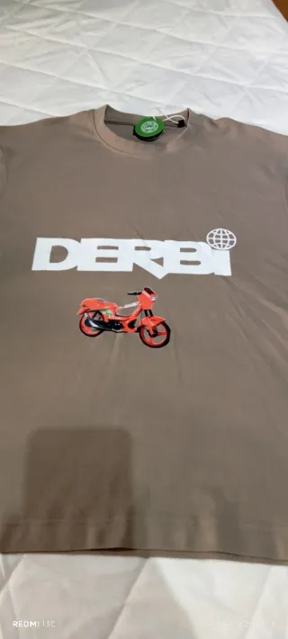 Bolsa de tela blanca con logo