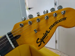 Fender SQ CV 70s Strat HSS LRL WAL