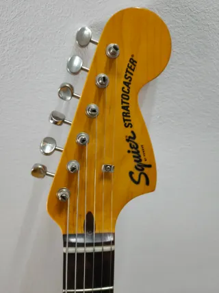 Fender SQ CV 70s Strat HSS LRL WAL