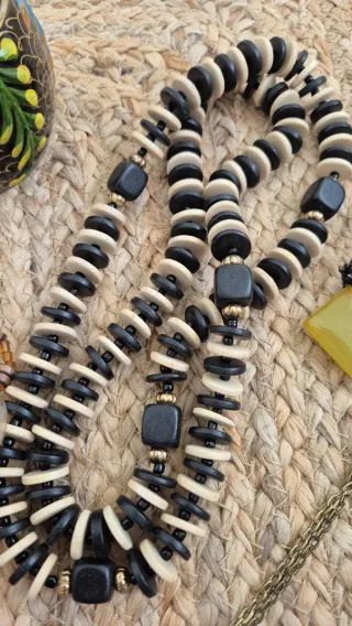 Lote de bisutería artesanal