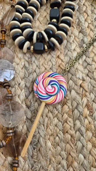 Lote de bisutería artesanal