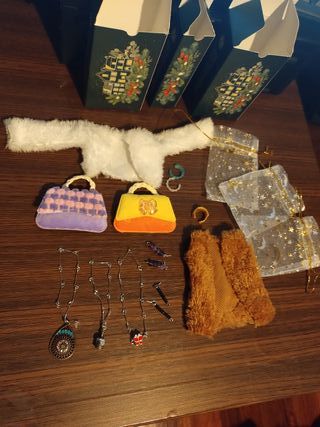 Vestiti e accessori per Barbie