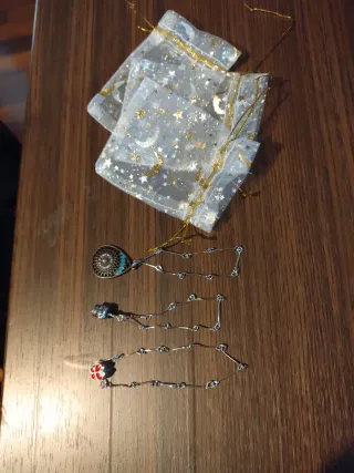 Vestiti e accessori per Barbie