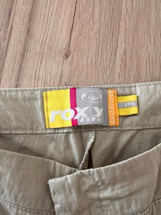 Pantalón fino beige