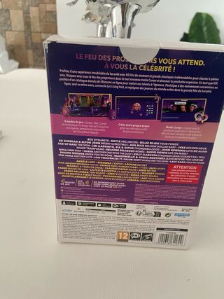 Juego PS5 Let's Sing 2024 con 2 micrófonos NUEVO