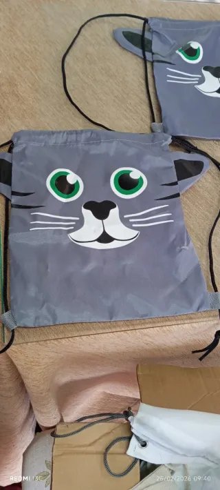 Bolso de tela con estampado de corazón y mariposa