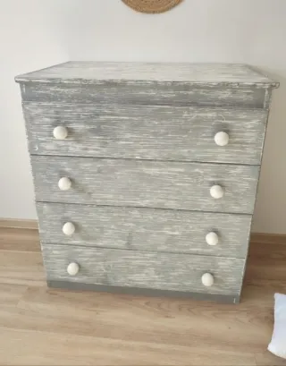 Cómoda de madera 4 cajones gris decapada