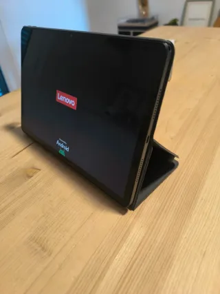 Lenovo Tab M11 con Lápiz y Funda