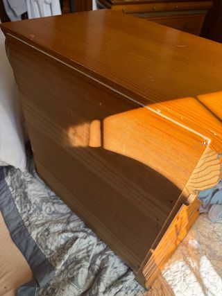 Mesita de noche madera