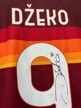 Camiseta AS Roma Dzeko Talla L Firmada
