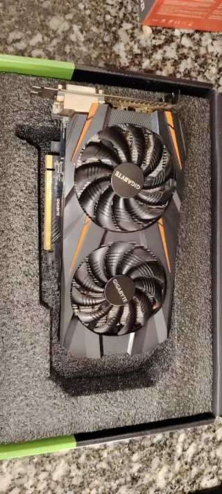 Tarjeta Gráfica Gigabyte 1060 oc 6 gb