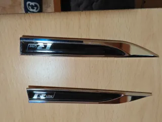 Logos R-Line Volkswagen Golf