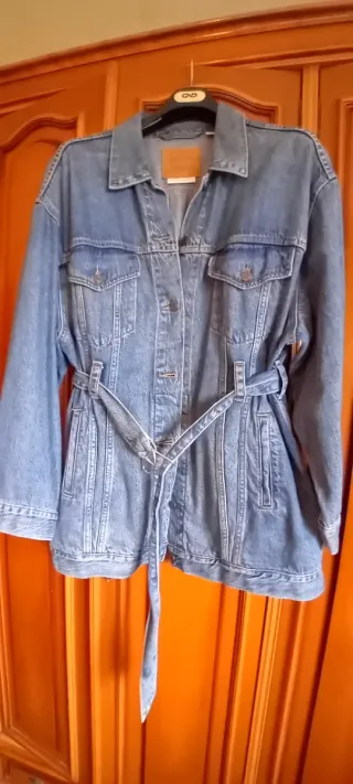 Cazadora Levi's vaquera oversize