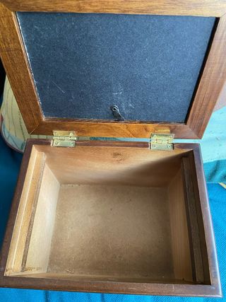 Caja de madera Pórtico En la tapa se pone foto.