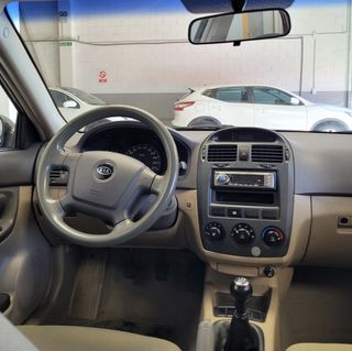 KIA Cerato 2005