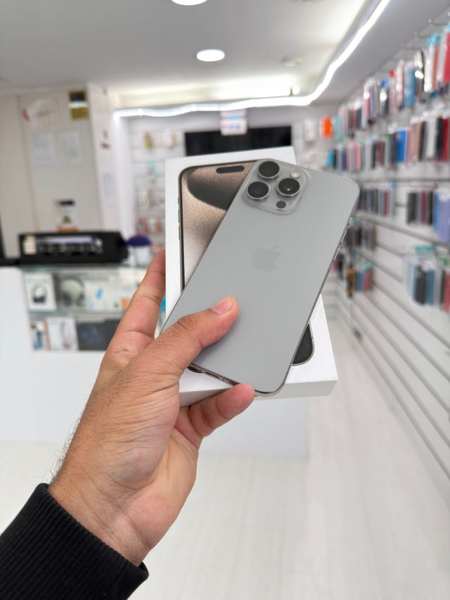 iPhone 15 Pro Max 256GB Titanio Natural