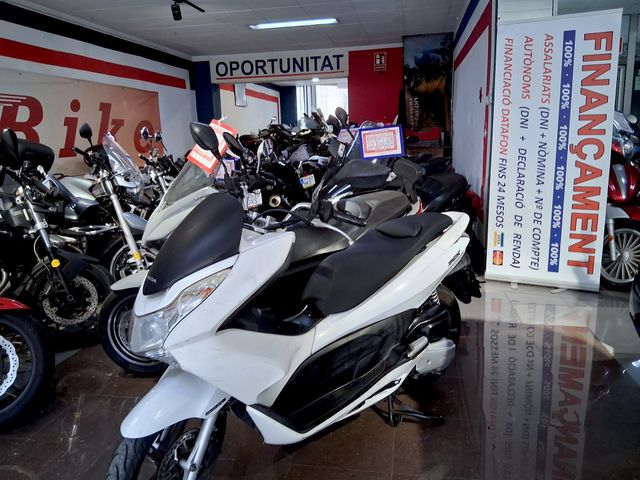 Honda PCX 125 Blanca