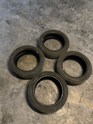 Neumáticos 215/50/17 NUEVOS