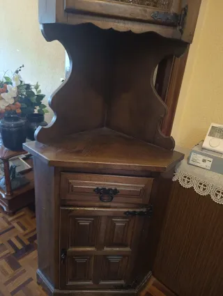Mueble Rinconero Castellano Madera y Cristal