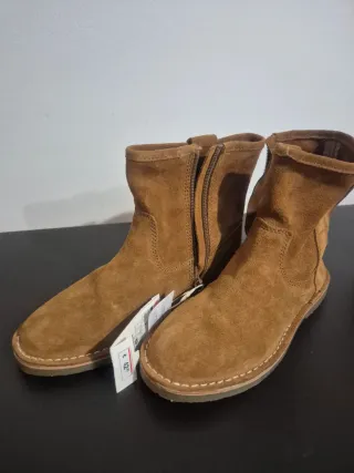 Botines de ante para niña talla 34