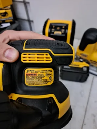 Dewalt Lijadora, Caladora, Altavoz y Batería