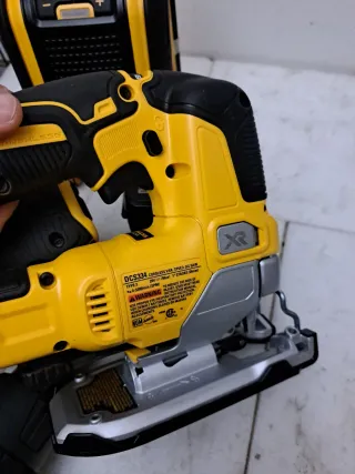 Dewalt Lijadora, Caladora, Altavoz y Batería