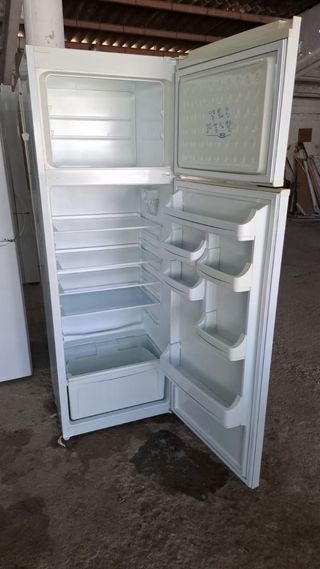 Nevera blanca