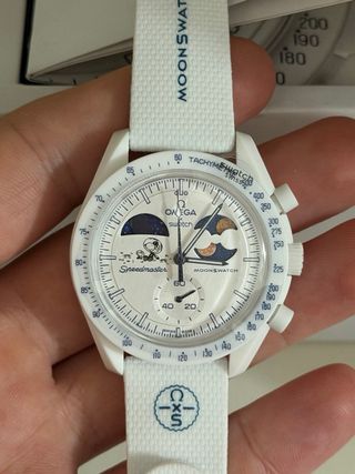 Swatch Mission to Earthphase Moonshine Gold