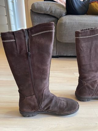 Botas de ante marrones