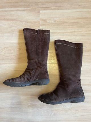 Botas de ante marrones