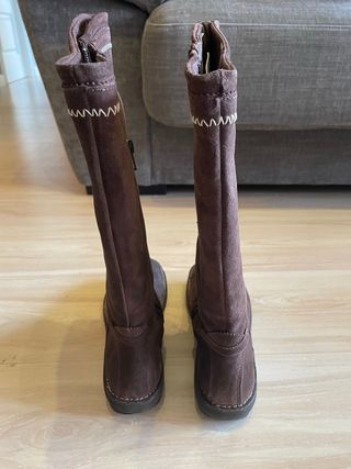 Botas de ante marrones