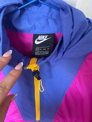 Cortavientos Nike Rosa y Azul