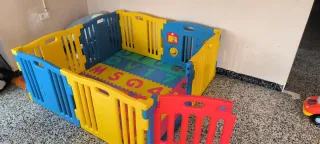 Parque infantil modular plástico