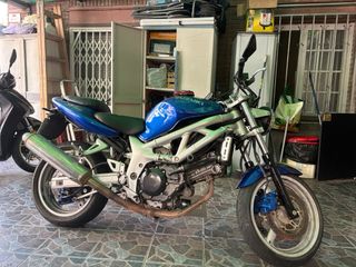 Despiece Suzuki SV650(1999 a 2005) se vende entera