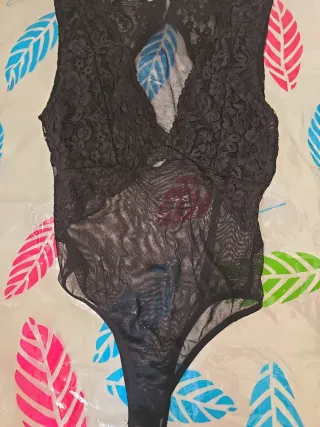 Body lencería encaje y transparencias