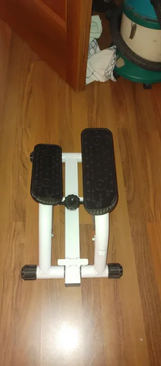 Mini cyclette Reebok + panca addominali