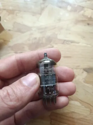 Válvula Radio Mullard RC-BOA Antigua