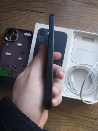 iPhone 13 en su caja Impecable