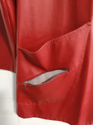 Abrigo/Cazadora Rojo Talla M