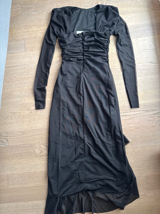 Abito lungo nero con rouches