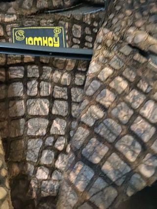 Gabardina Marrón con Forro Estampado