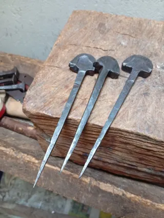 3 Clavos Antiguos Forja Grandes