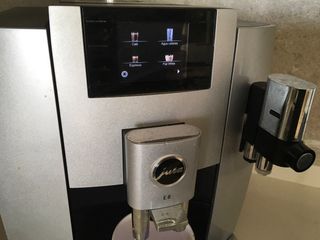 Cafetera Jura E8 Plata