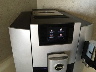 Cafetera Jura E8 Plata