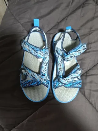 Chanclas Decathlon Azul y Gris talla 36/37