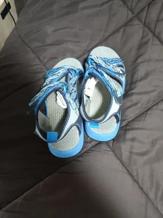 Chanclas Decathlon Azul y Gris talla 36/37