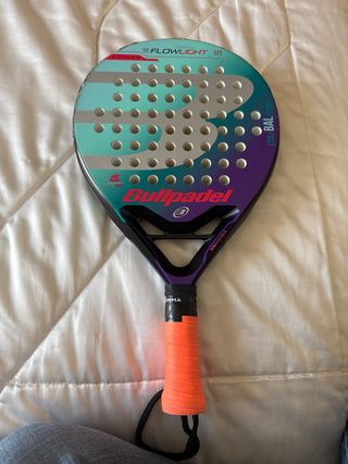 Pala de pádel Bullpadel Flowlight