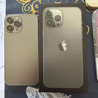 iPhone 13 Pro Max Grigio Siderale + accessori