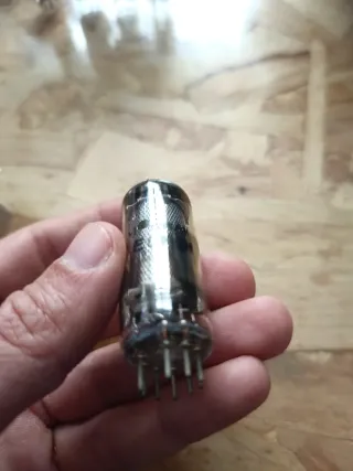 Válvula Radio Antigua