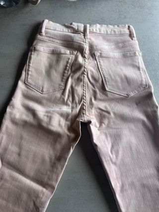 Pantalón vaquero flare crop Mango rosa T.32